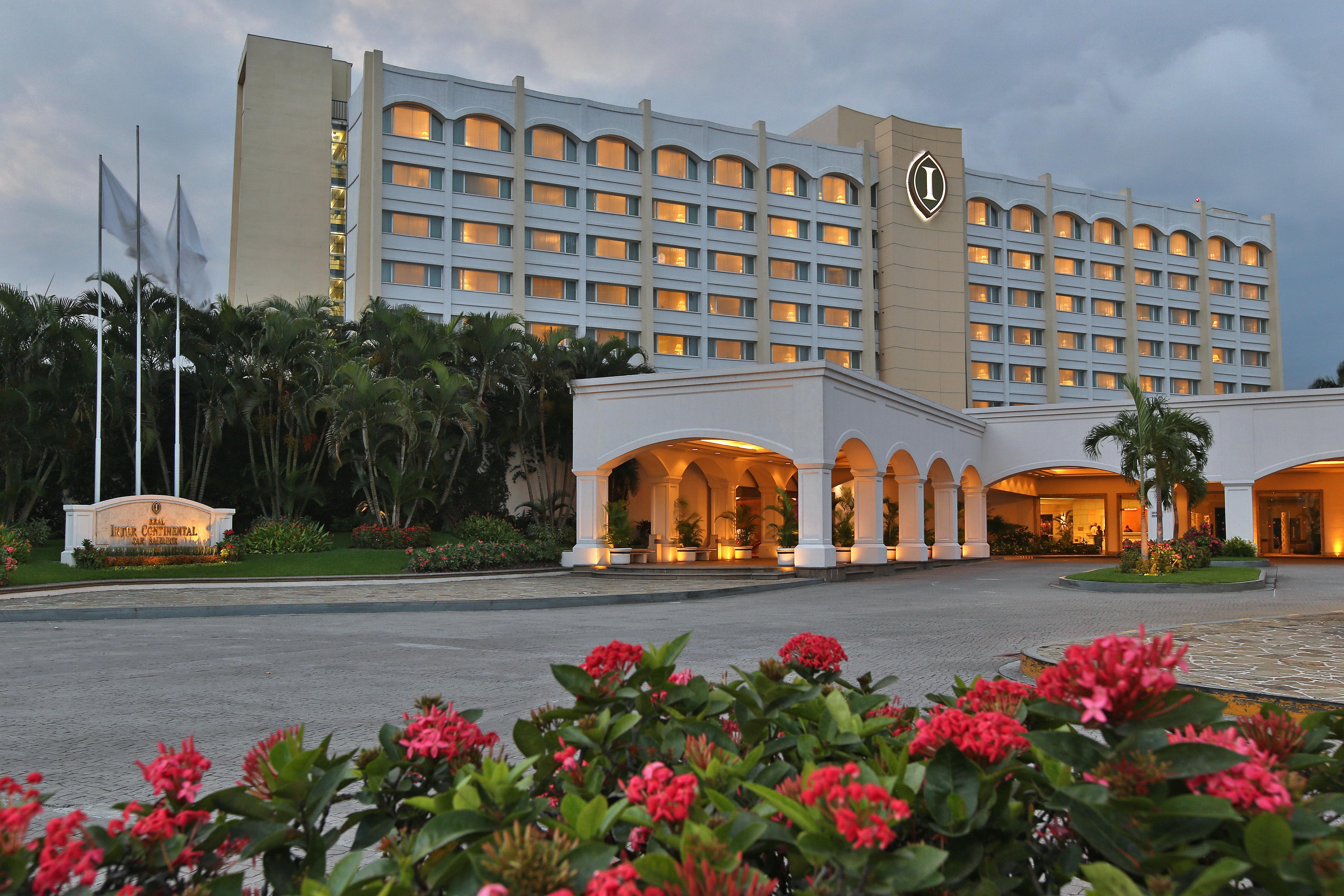 Real Intercontinental San Salvador By Ihg Hotel Kültér fotó